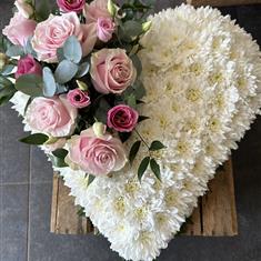 Closed Heart with Pink Spray